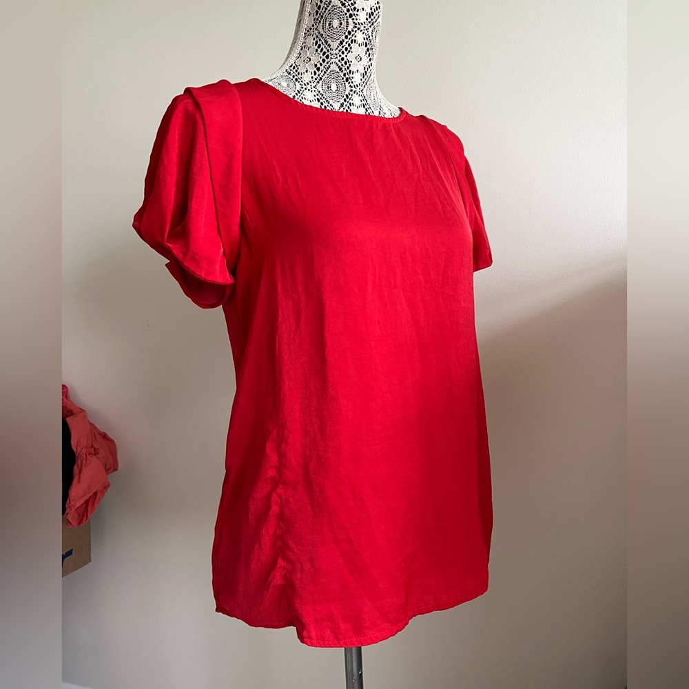 ZARA BASIC red short sleeve silky soft top with puff sleeve medium